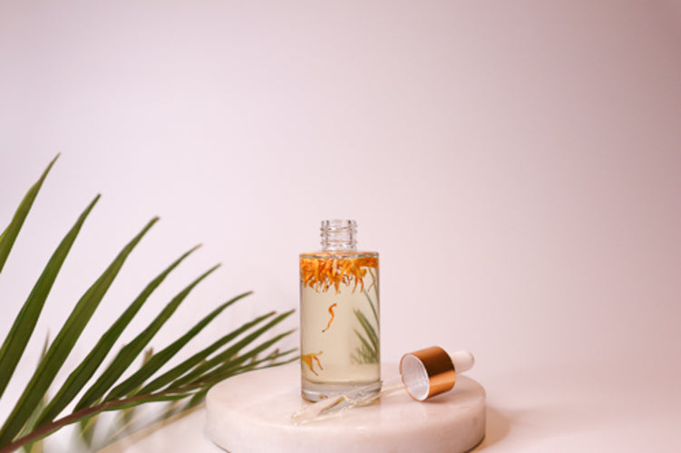Earth Spring Face & Body Oil Calendula - Heal Open Bottle