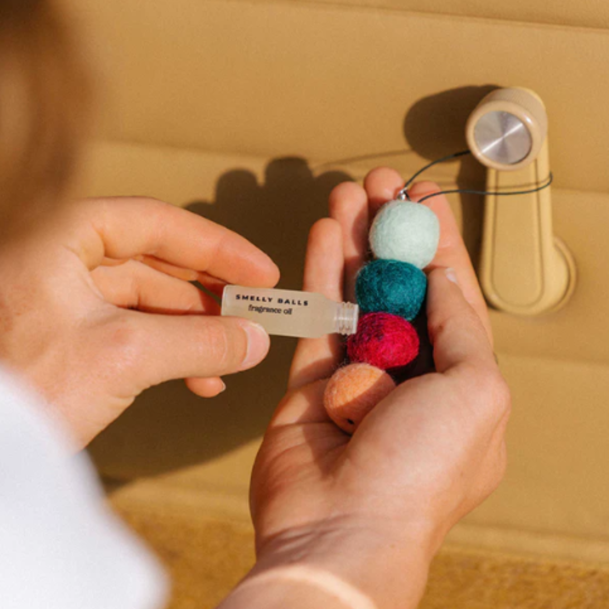 Smelly Balls ROADIE Set - Honeysuckle